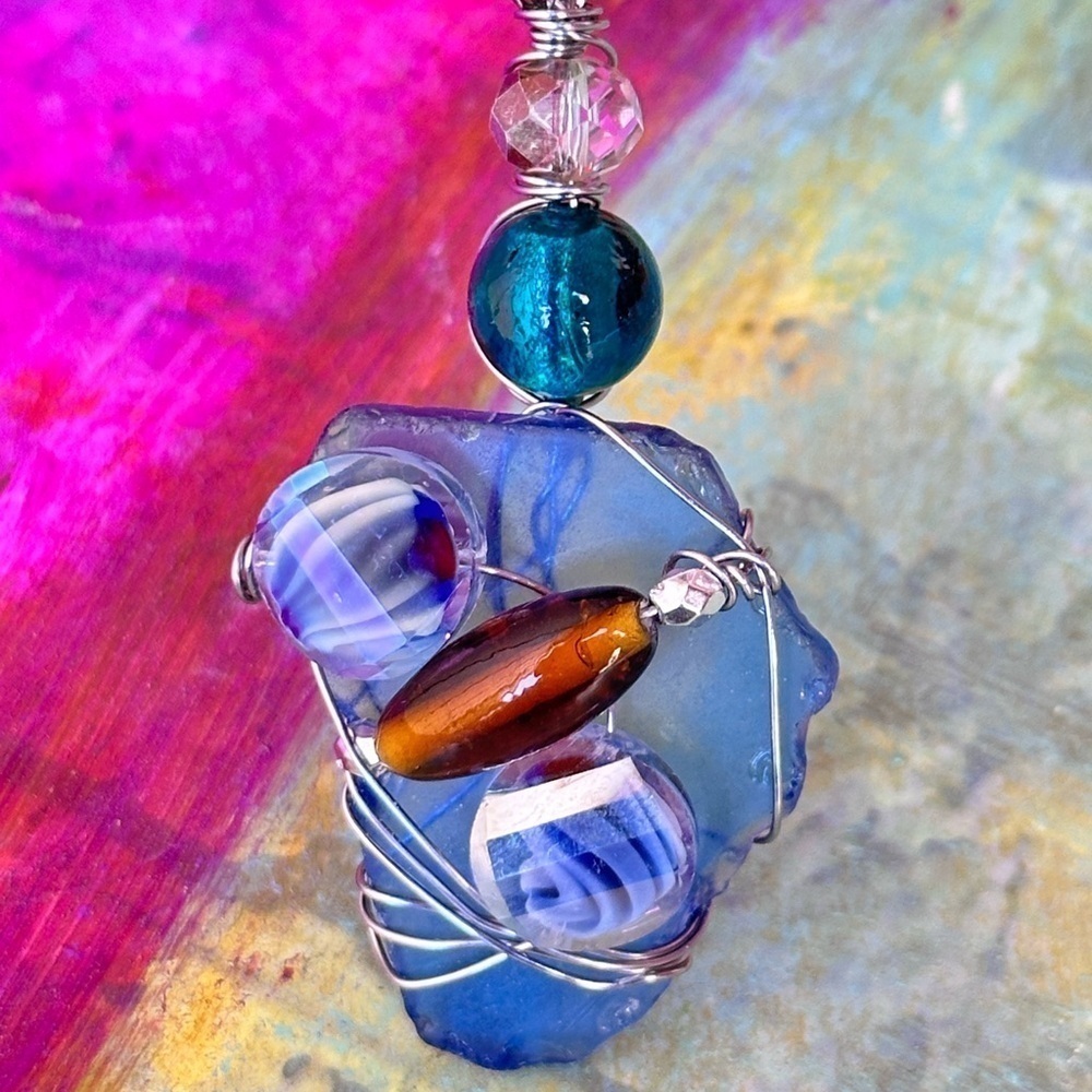 RUBYRUDI Artisan Beach Glass Pendant Wire Wrapped Handmade Art To Wear 4250 W